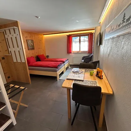 Alpenchalet Weidhaus Gstaad - Verschiedene Wohneinheiten Gstaad