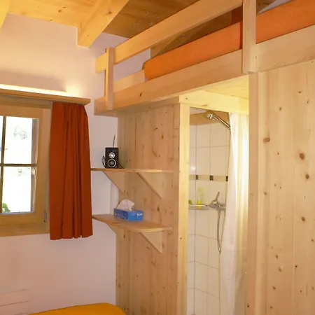 Alpenchalet Weidhaus - Dachwohnung - - Stockbettzimmer