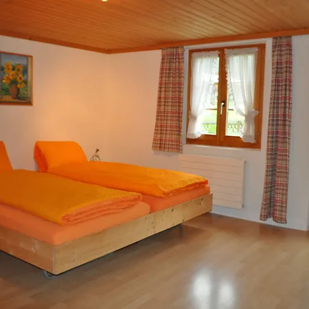 아파트 Alpenchalet Weidhaus - Dachwohnung - - Stockbettzimmer 그슈타드