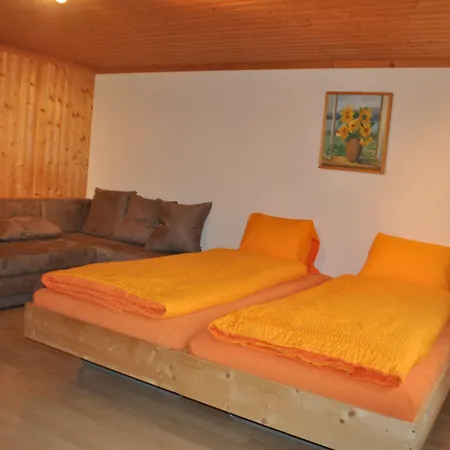 Alpenchalet Weidhaus - Dachwohnung - - Stockbettzimmer 아파트