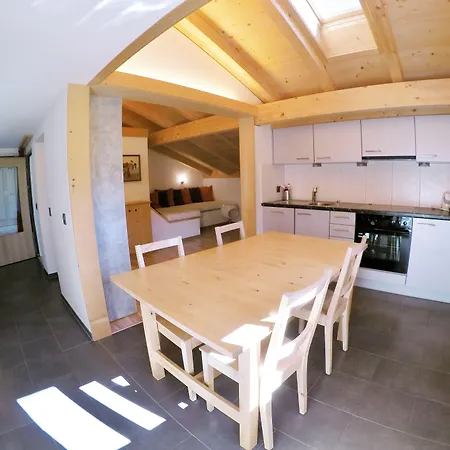 Alpenchalet Weidhaus - Dachwohnung - - Stockbettzimmer * Gstaad