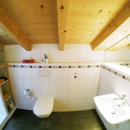 Alpenchalet Weidhaus Gstaad - Verschiedene Wohneinheiten