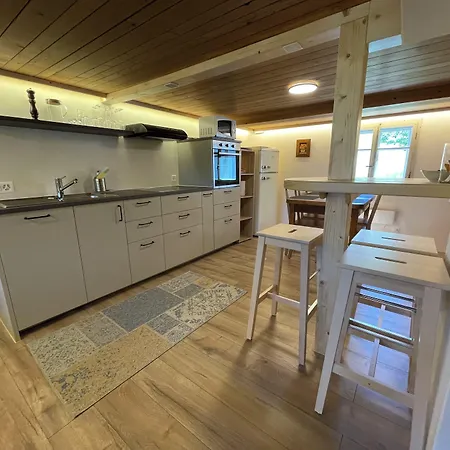 Alpenchalet Weidhaus - Dachwohnung - - Stockbettzimmer 아파트