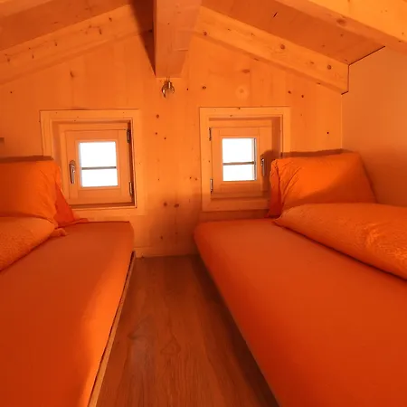 公寓 Alpenchalet Weidhaus - Dachwohnung - - Stockbettzimmer 格施塔德