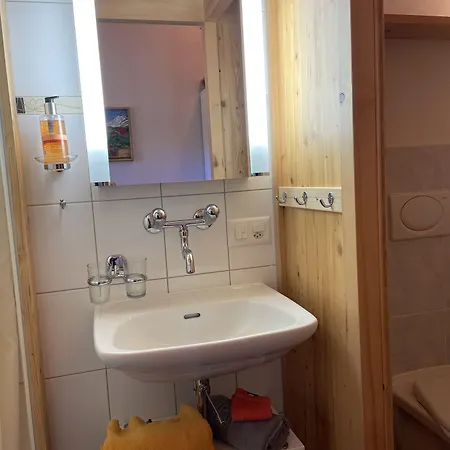 Alpenchalet Weidhaus - Dachwohnung - - Stockbettzimmer Apartamento