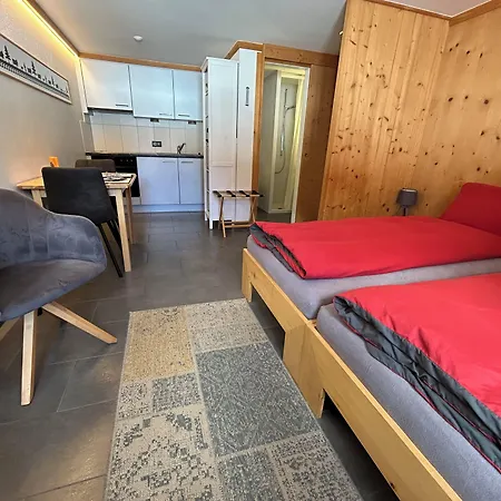 Alpenchalet Weidhaus - Diverse Wohneinheiten Gstaad