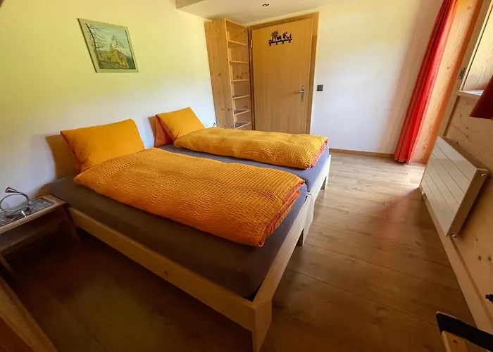 Alpenchalet Weidhaus - Dachwohnung - - Stockbettzimmer