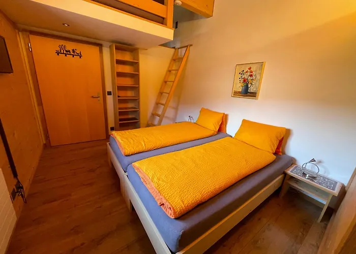 Alpenchalet Weidhaus - Dachwohnung - - Stockbettzimmer