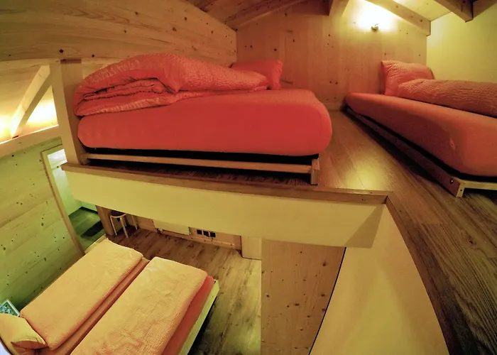 Alpenchalet Weidhaus - Dachwohnung - - Stockbettzimmer *