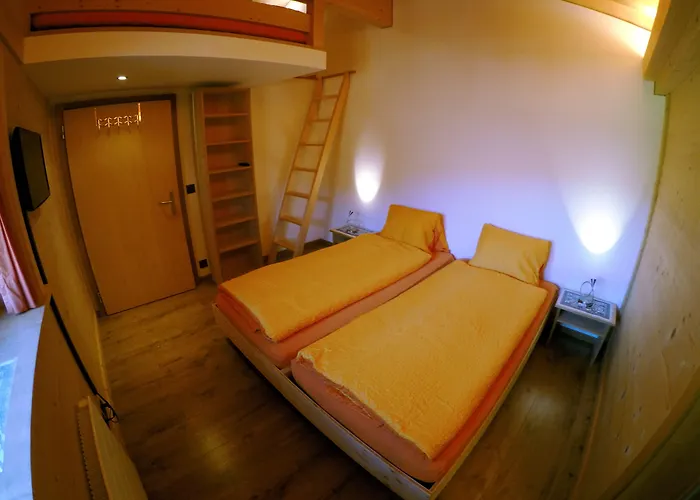 شقة Alpenchalet Weidhaus - Dachwohnung - - Stockbettzimmer