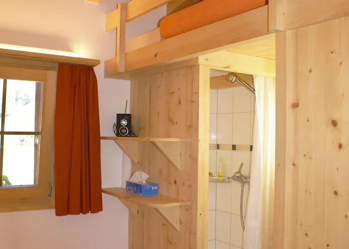 Alpenchalet Weidhaus - Dachwohnung - - Stockbettzimmer