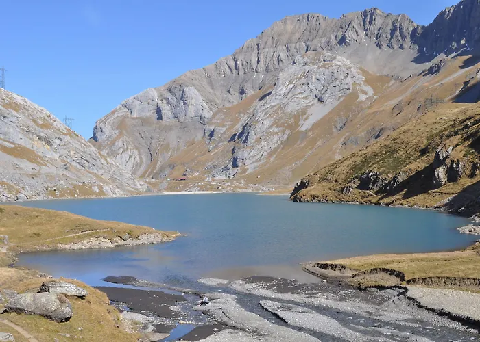Alpenchalet Weidhaus - Dachwohnung - - Stockbettzimmer شقة