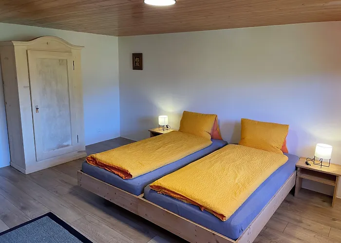 Alpenchalet Weidhaus - Dachwohnung - - Stockbettzimmer * Gstaad