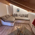 Alpenchalet Weidhaus - Dachwohnung - - Stockbettzimmer 그슈타드