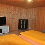 Alpenchalet Weidhaus - Dachwohnung - - Stockbettzimmer 아파트 *