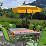 아파트 Alpenchalet Weidhaus - Dachwohnung - - Stockbettzimmer 그슈타드