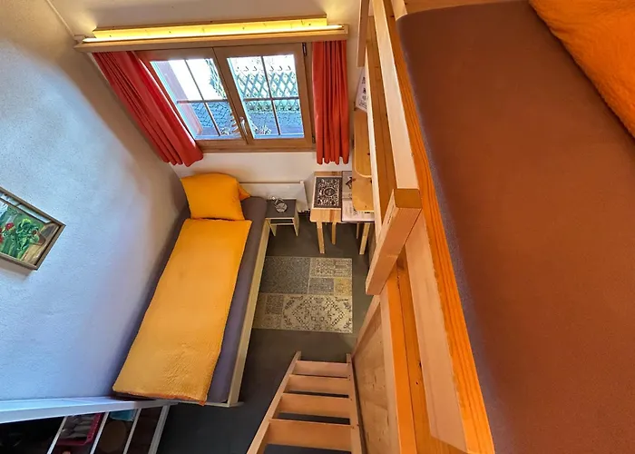 Alpenchalet Weidhaus - Dachwohnung - - Stockbettzimmer Apartamento *