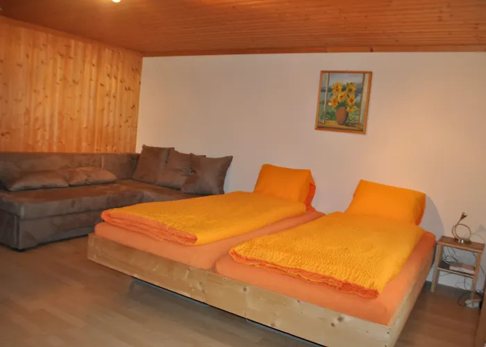 Alpenchalet Weidhaus - Dachwohnung - - Stockbettzimmer Apartamento