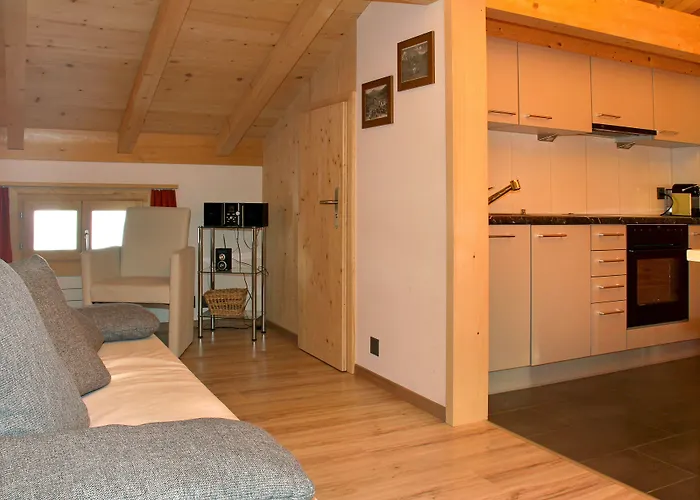 Alpenchalet Weidhaus - Dachwohnung - - Stockbettzimmer Apartamento *