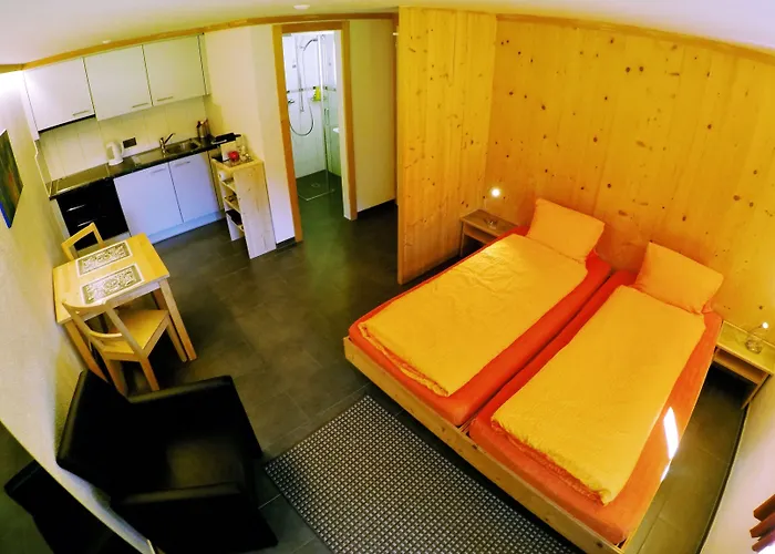 Apartamento Alpenchalet Weidhaus - Dachwohnung - - Stockbettzimmer Gstaad