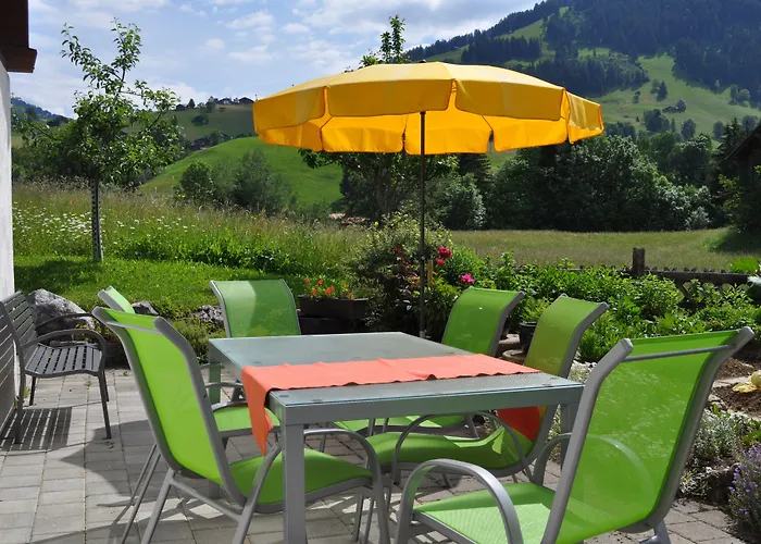 Apartamento Alpenchalet Weidhaus - Dachwohnung - - Stockbettzimmer Gstaad