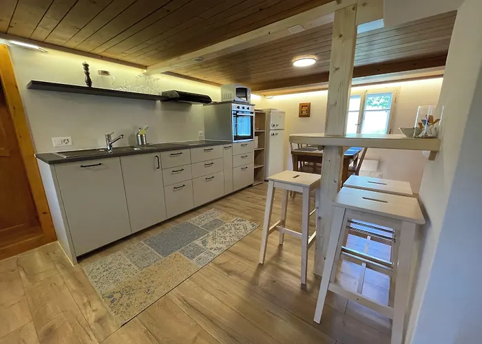 Alpenchalet Weidhaus - Dachwohnung - - Stockbettzimmer Apartamento