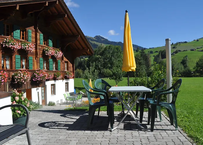 Alpenchalet Weidhaus - Dachwohnung - - Stockbettzimmer Apartamento *